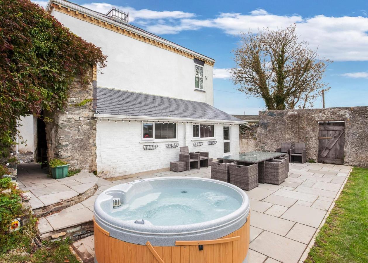 Bryn Mechell Hotel Llanfechell Exterior foto